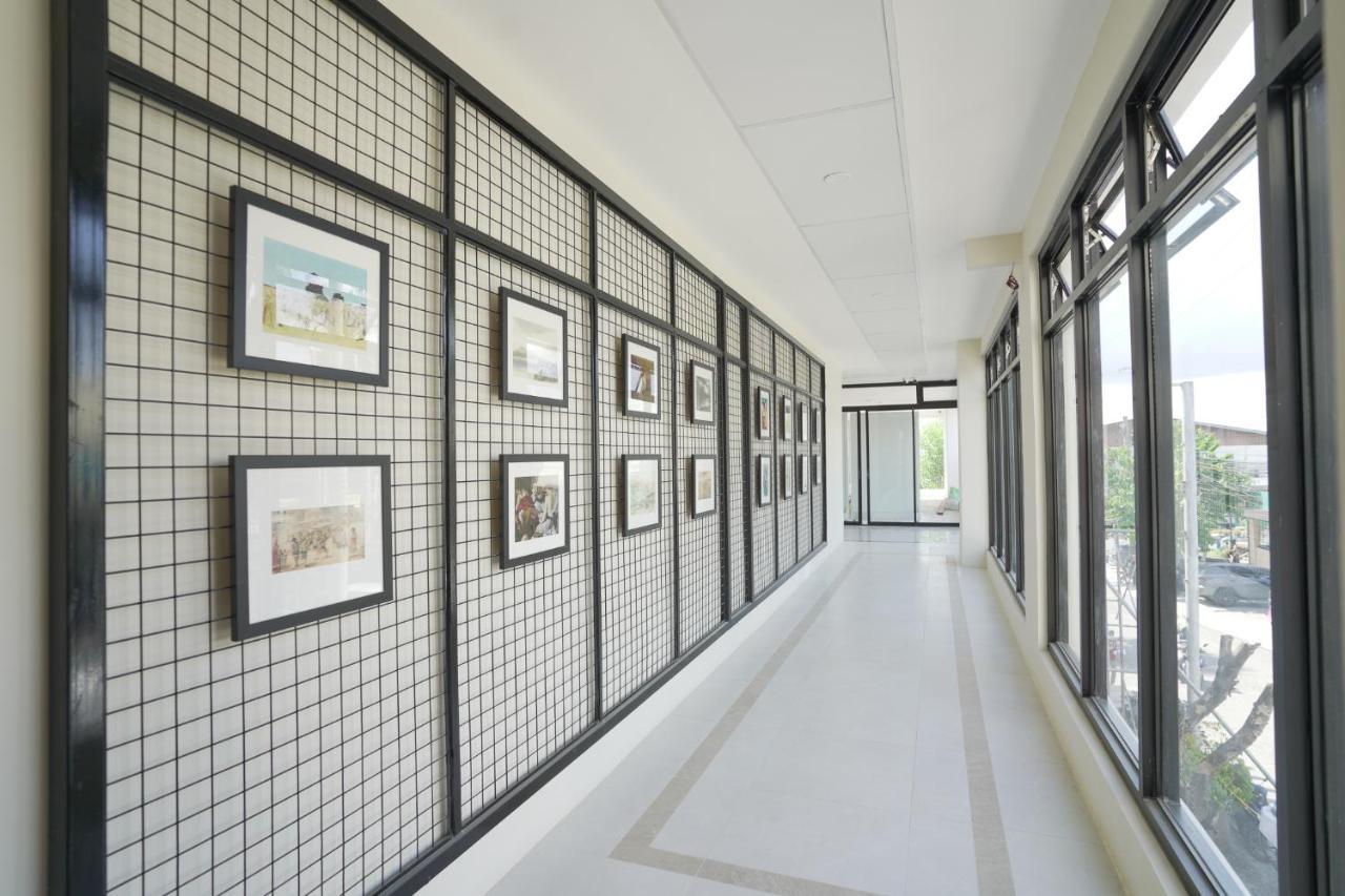 Travelbee Airport Inn Lapu-Lapu City Exterior foto