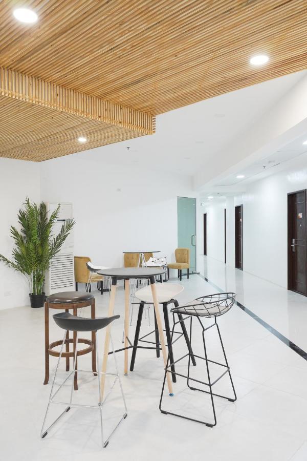 Travelbee Airport Inn Lapu-Lapu City Exterior foto