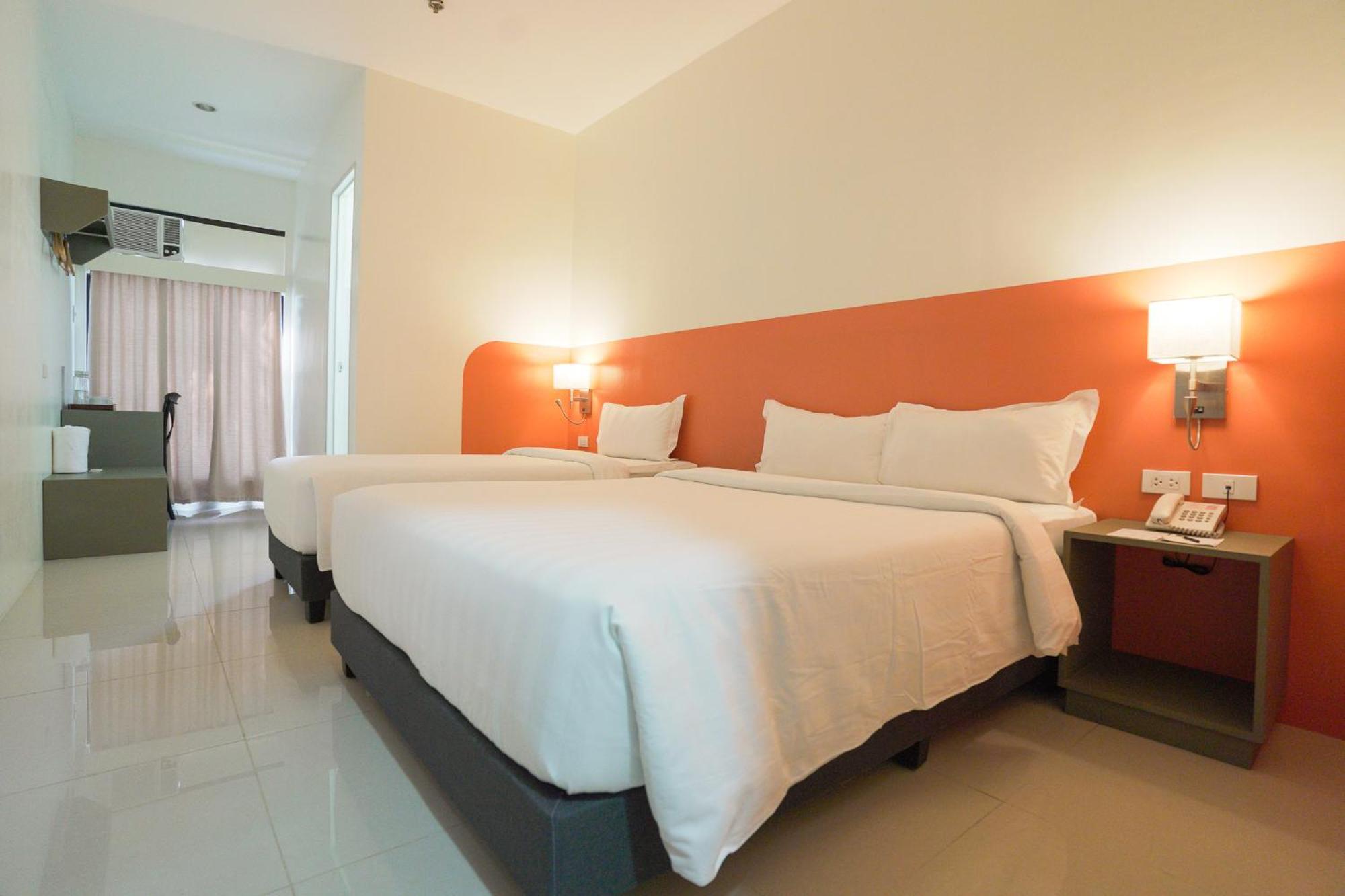 Travelbee Airport Inn Lapu-Lapu City Exterior foto