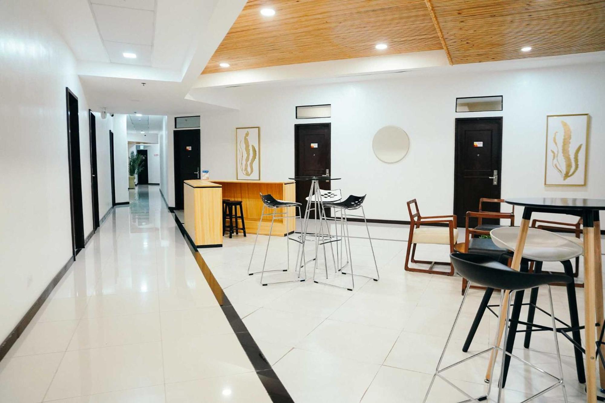 Travelbee Airport Inn Lapu-Lapu City Exterior foto
